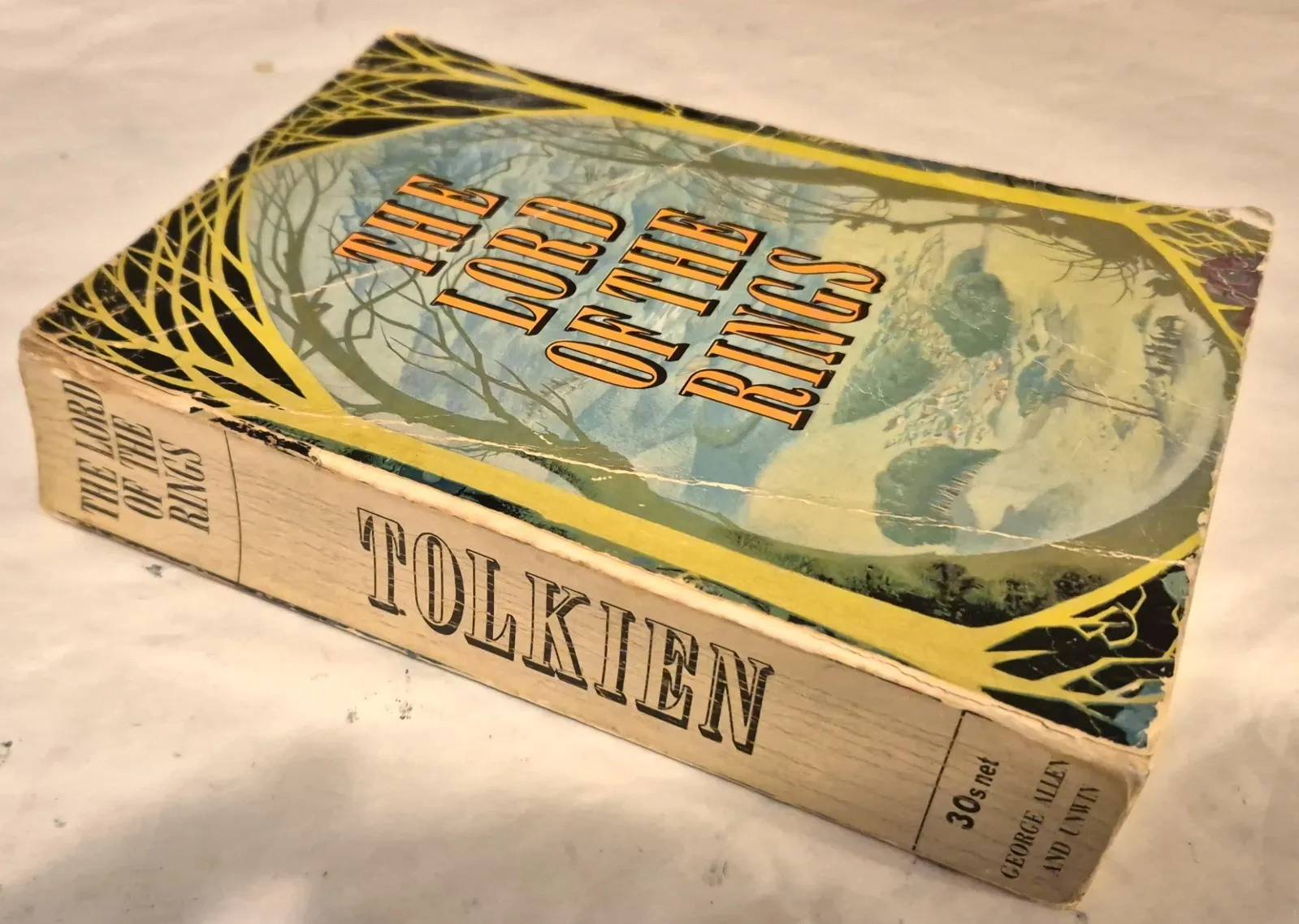 J.R.R .Tolkien, The Lord of The Rings 1968 1st 3-1 Paperback Edition