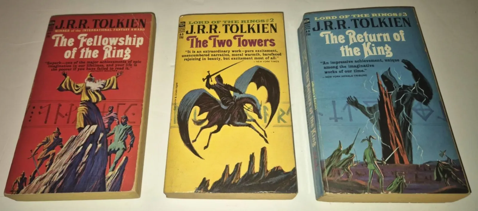 J.R.R. Tolkien, The Lord of the Rings, Illegal Ace Paperbacks, 1965